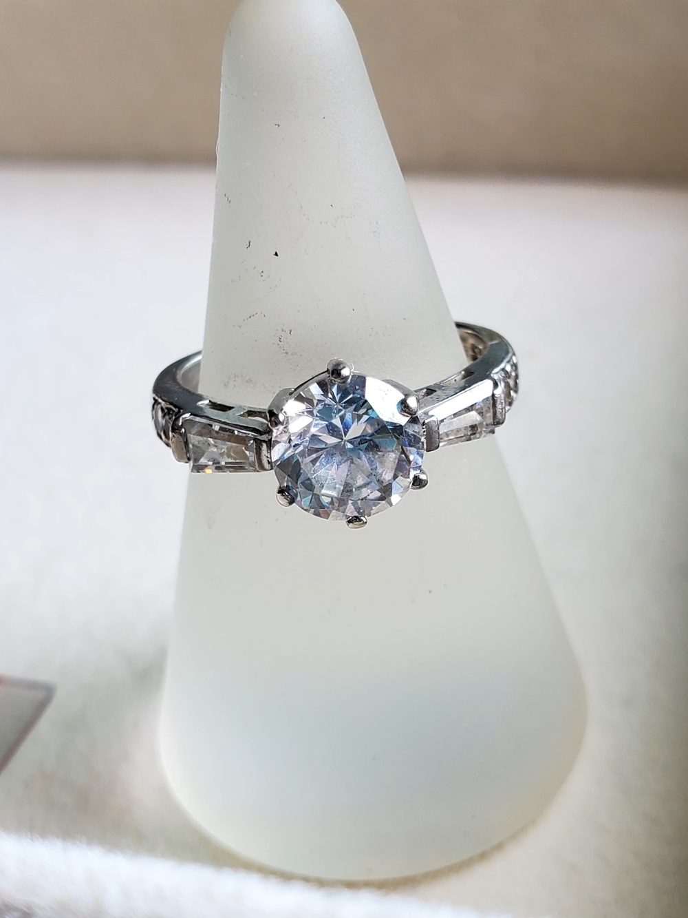925 Sterling Silver CZ Engagement Style Ring | Size 6 |